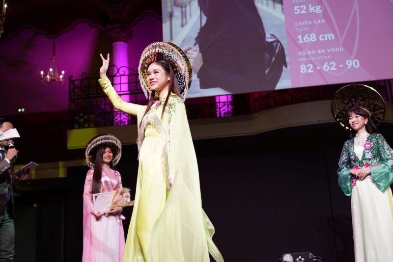 Diện Áo dài Ngô Nhật Huy, Lê Vũ Thục Anh rạng rỡ đăng quang Miss Xuân 2023 tại châu Âu