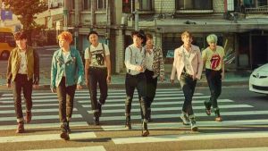 Run của nh&oacute;m BTS trở lại ng&ocirc;i đầu Billboard sau gần 4 năm