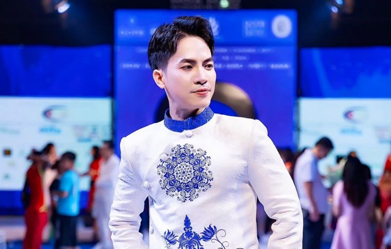 MC Hoàng Duy chinh phục sân khấu thời trang số 1 Quảng Ngãi