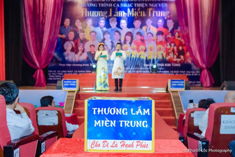 Đêm nhạc ‘Thương lắm Miền Trung’ của Trịnh Kim Chi giúp bà con vùng lũ gần 800 triệu đồng