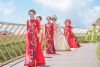 D&agrave;n th&iacute; sinh Nữ ho&agrave;ng doanh nh&acirc;n đất Việt lộng lẫy trong Quốc phục &aacute;o d&agrave;i