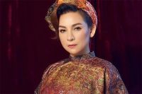 Ca sĩ Phi Nhung nhiễm Covid-19, t&igrave;nh trạng nặng phải chuyển viện ngay trong đ&ecirc;m