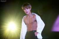 Park Ji hoon từ c&aacute;i nh&aacute;y mắt Produce 101 đến ngưỡng 10 triệu kh&aacute;n giả