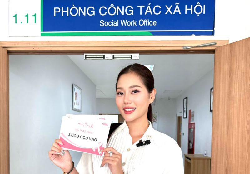 Người đẹp Biển – Trần Hồng Ngọc góp phần xoa dịu nỗi đau căn bệnh ung thư vú