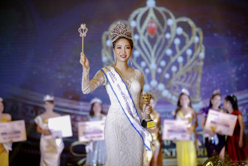 Gặp gỡ Hoa hậu Nguyễn Thanh Giang trước thời gian trao lại vương miện cho người kế nhiệm