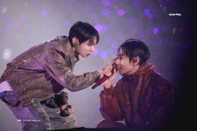 50.000 kh&aacute;n giả đội mưa c&ugrave;ng BTS b&ugrave;ng nổ tour Arirang