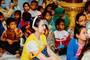 Cao Mỹ Kim cùng nhóm thiện nguyện trao 1000 phần quà dịp Tết trung thu