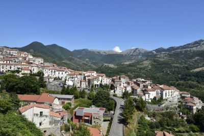 Italy: Những ngôi làng trả 33.000 USD cho ai muốn chuyển đến sống