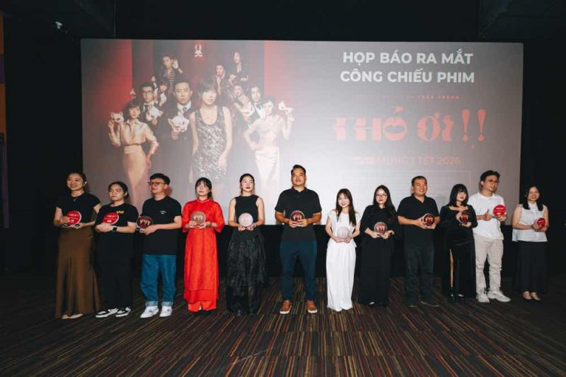 TRẤN TH&Agrave;NH RA MẮT PHIM TẾT &ldquo;THỎ ƠI!!&rdquo;, THỪA NHẬN &Aacute;P LỰC VỀ MẶT DOANH THU&nbsp;