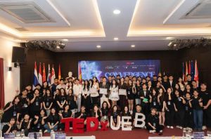 TEDxUEB 2026: Khi những giao điểm tạo n&ecirc;n bước ngoặt